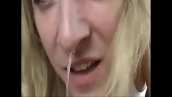 Petal reccomend nose cum her dripping out
