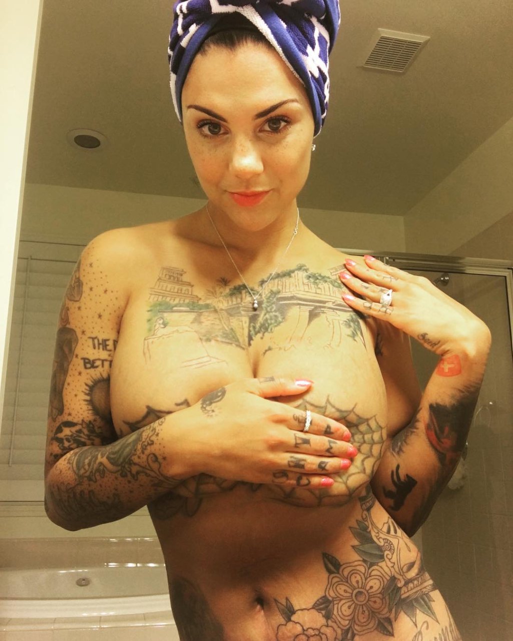 Dahlia reccomend bonnie rotten tits