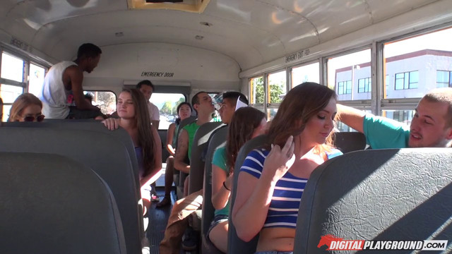 best of Crowd bus