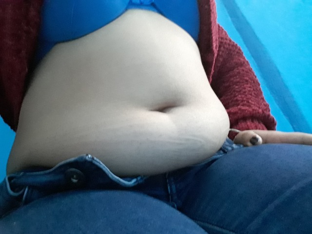 Hammerhead reccomend amazing chubby babe coke bloat belly