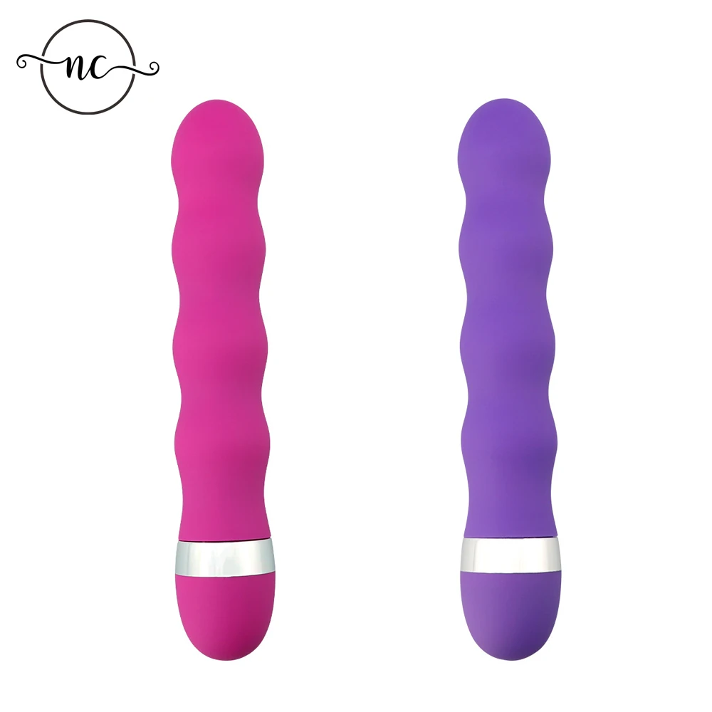 Face dildo womanizer makes hard