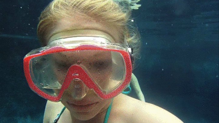 Cool-Whip reccomend blonde tries fucking underwater scuba gear