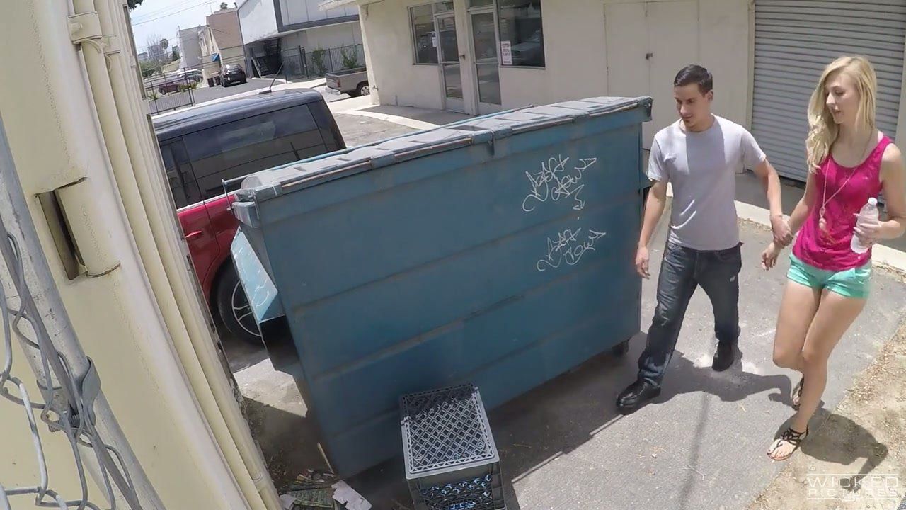 Red F. reccomend florida thot fucked behind dumpster