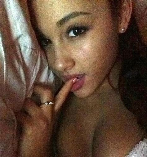 Pixy reccomend ariana grande real leaked icloud photos