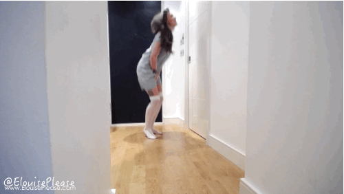 Manhattan recomended amateur girl pisses bathroom floor