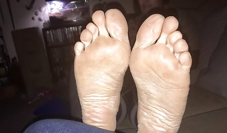 Sega reccomend injured kayla gets feet worshipped girlfriend