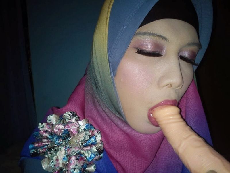 Indonesia hijab nyepong