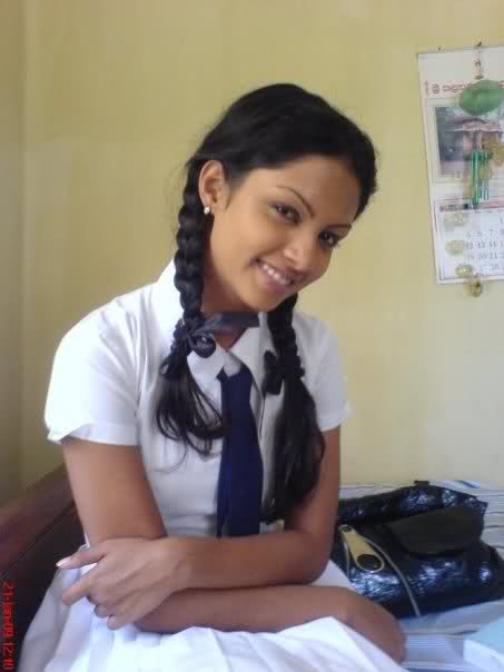 Lankan school girl fucked with uniform