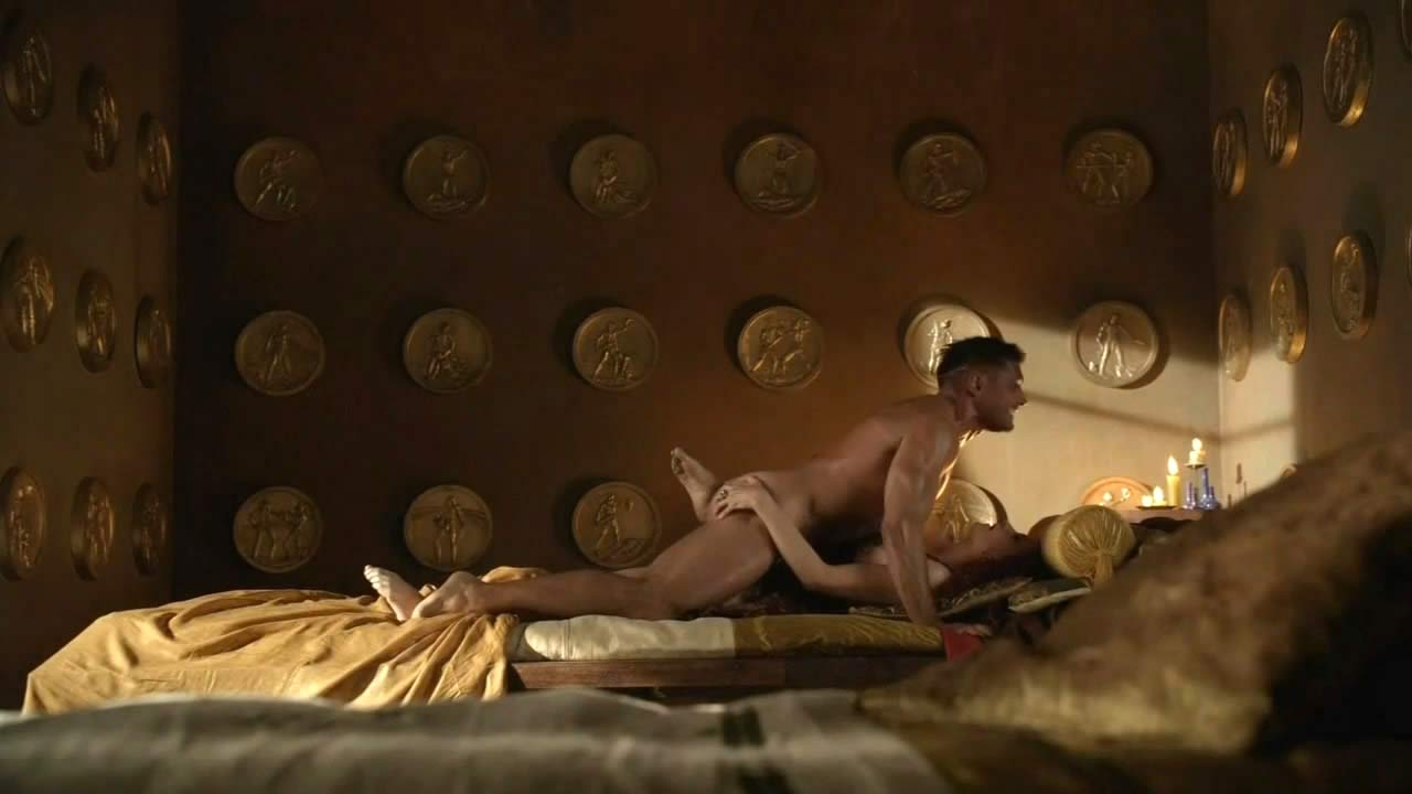 Lucy Lawless, Lesley-Ann Brandt -Spartacus S1E06 Delicate Things.