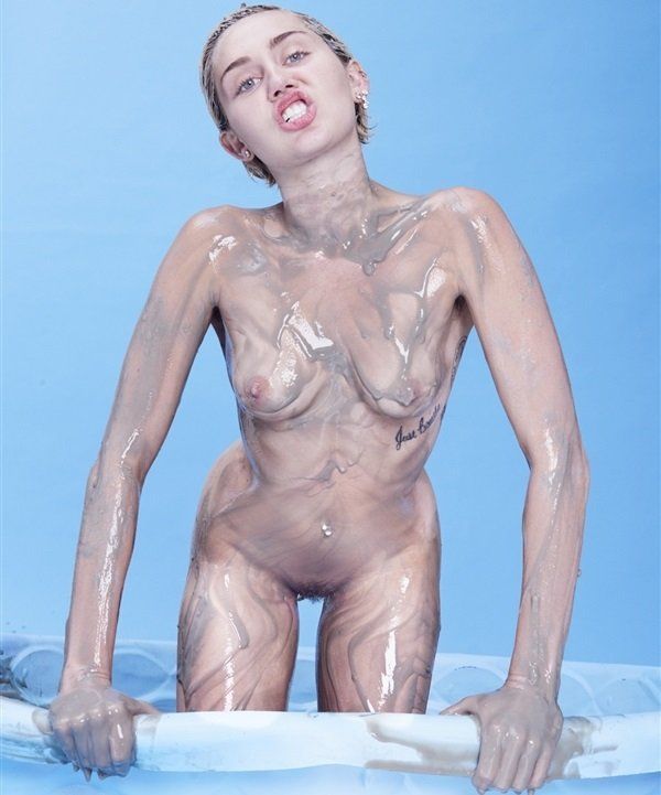 Miley cyrus vagina exposed